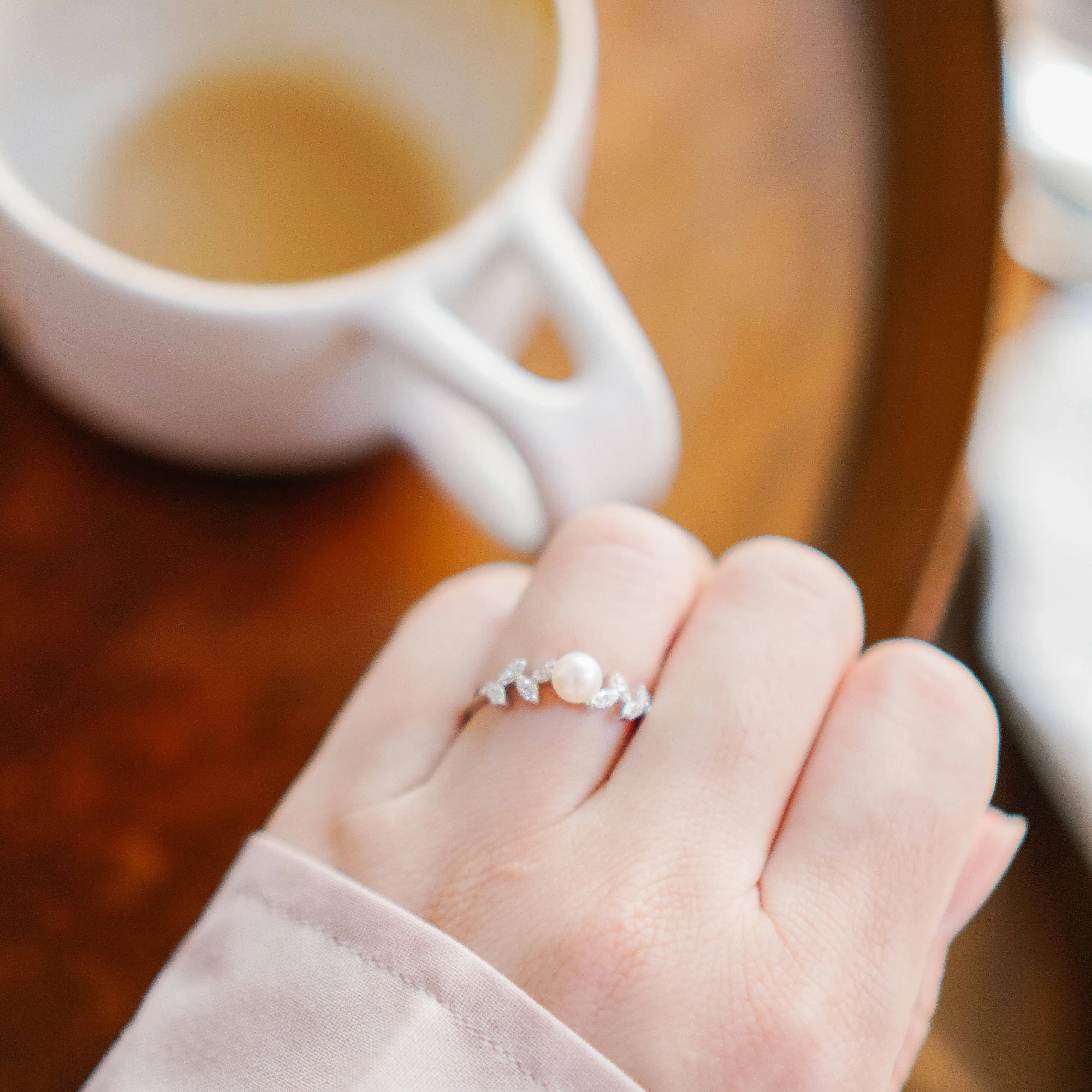 Elegant Freshwater Pearl Ring WR00011