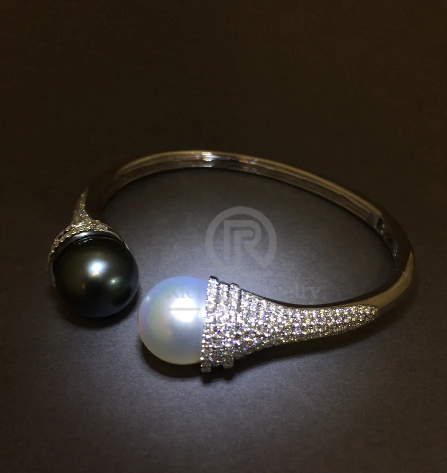 Elegant Pearl Bracelet