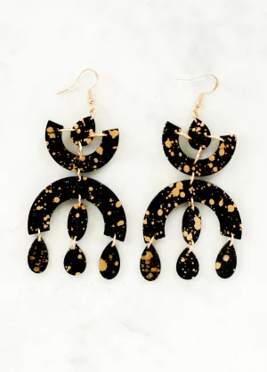 Eruda Earrings in Black