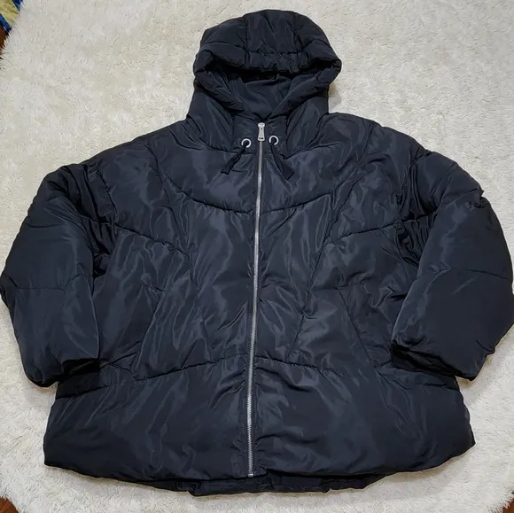 Free People Hailey Puffer in Black OB1023741 | Oversized Puffy Cozy Essential