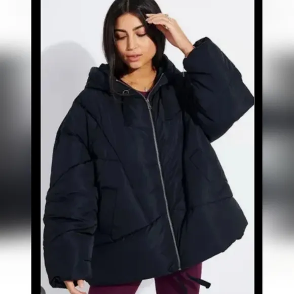 Free People Hailey Puffer in Black OB1023741 | Oversized Puffy Cozy Essential
