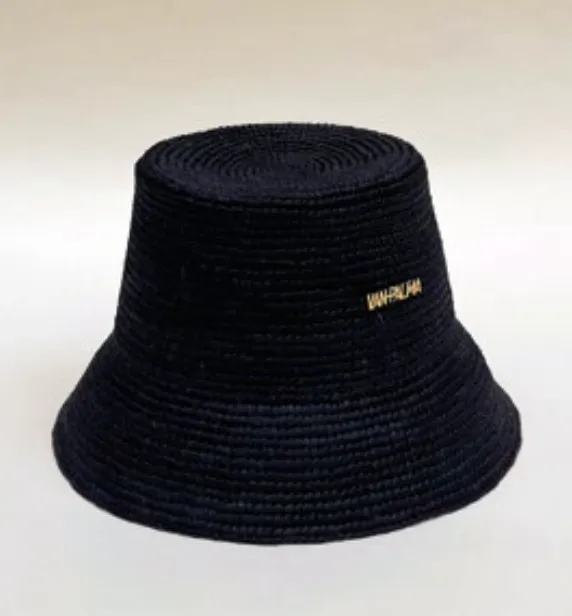 GINA HAT IN BLACK