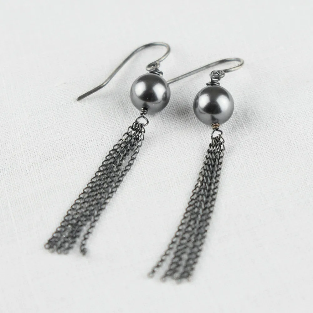 Gray Pearl earrings with Silver Chain