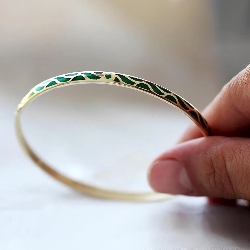 Great Wave - Emerald gold bangles for women