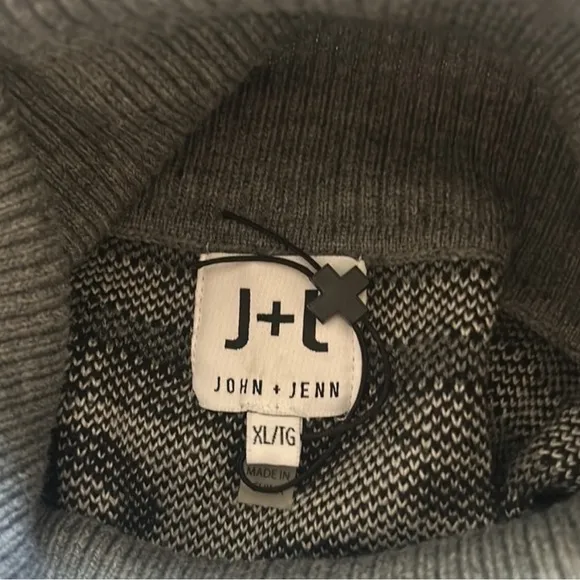 John Jenn Anthropologie NEW Animal Print Turtleneck Sweater Gray Color Size XL