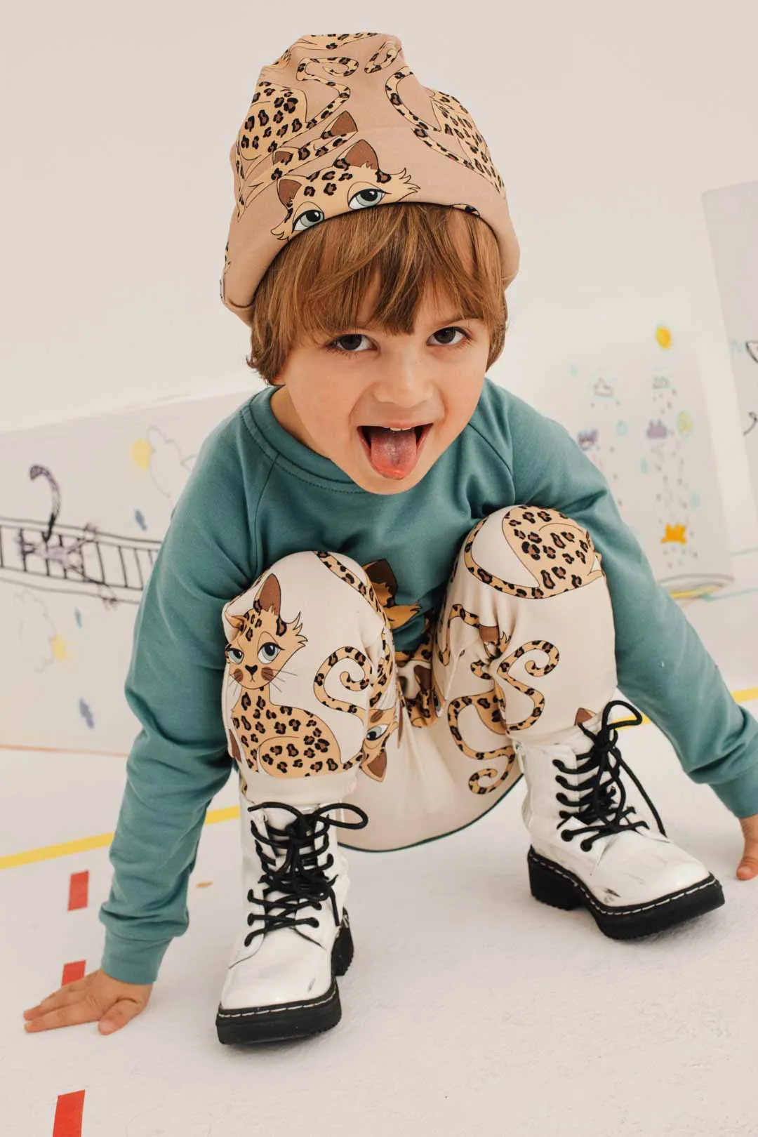 Leopard Green Sweatshirt - LAST ONE 5-6 years