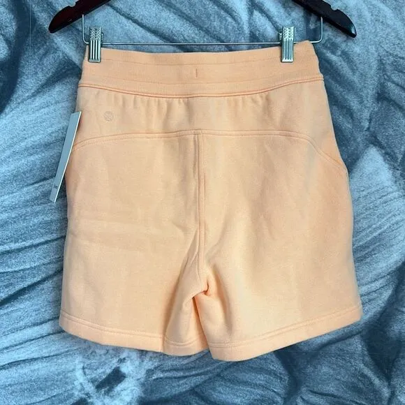 Lululemon Scuba High-Rise Short 5&quot; size 4 NWT peach ‎ Bellini 🍑