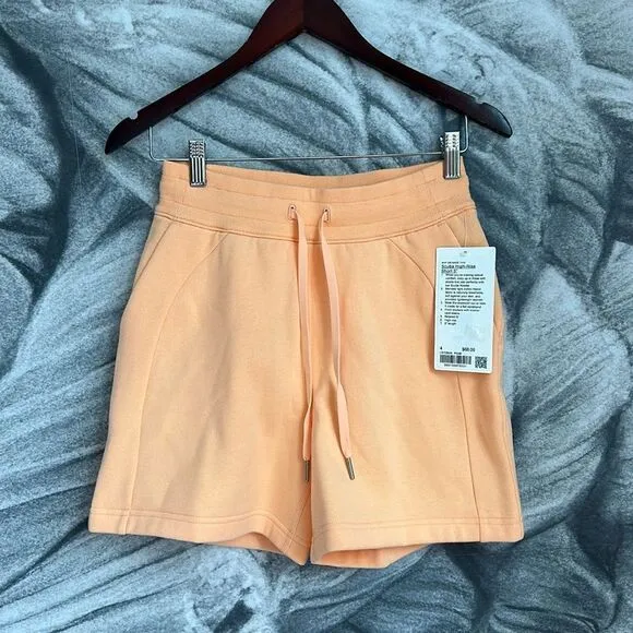 Lululemon Scuba High-Rise Short 5&quot; size 4 NWT peach ‎ Bellini 🍑