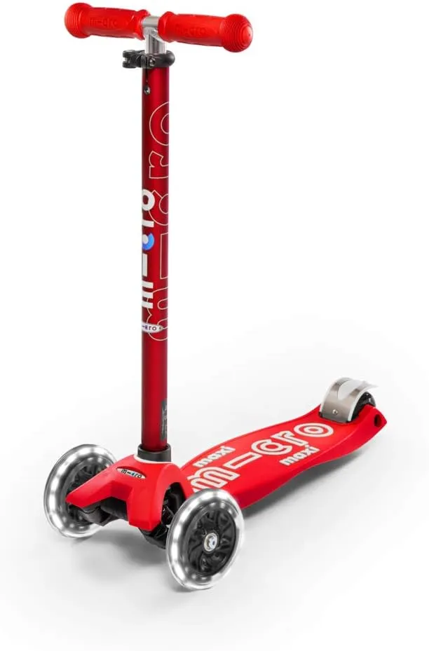 Micro Maxi Micro Deluxe with LED Wheels, Red - MMD068