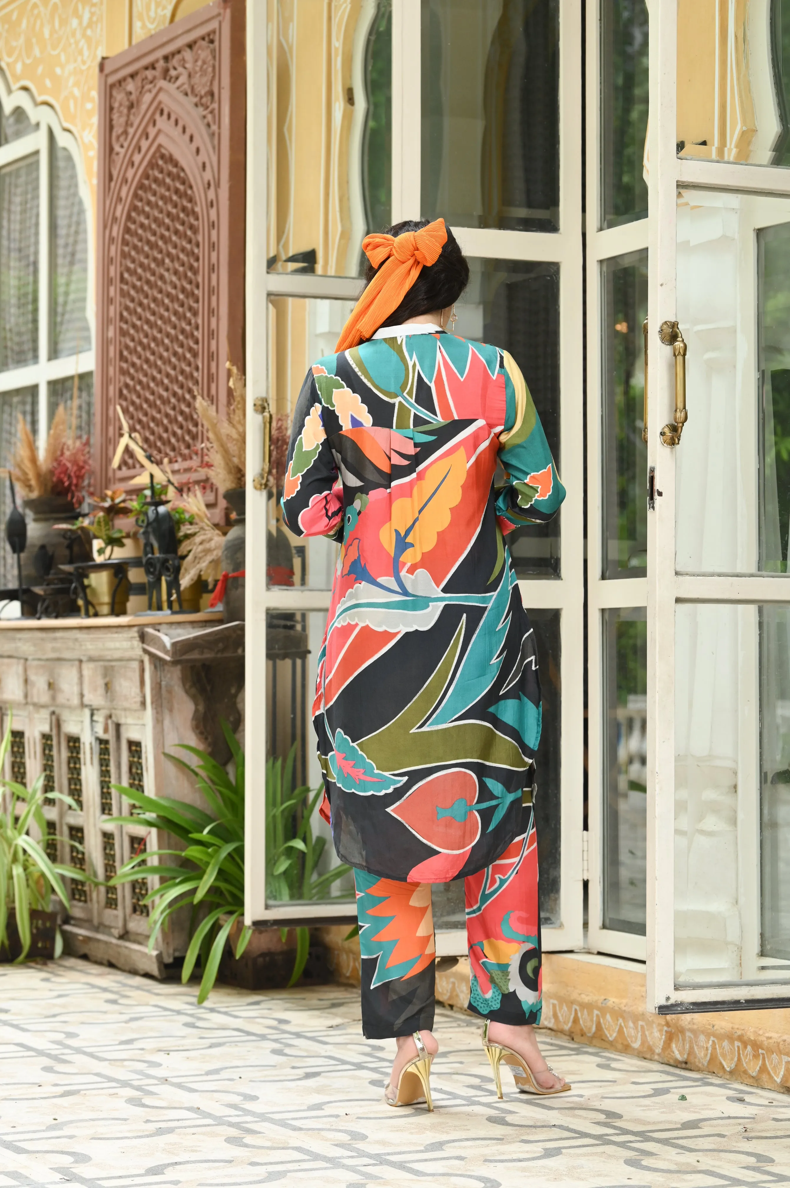 Multicolored Leaf Print Muslin Co-Ord Set (Black Base)