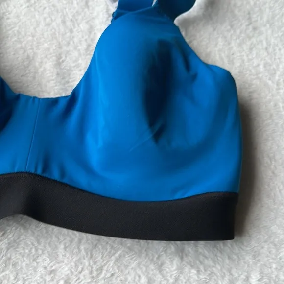 NATORI Dynamic Convertible Converter Colour Sports Bra