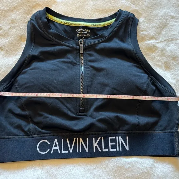 NWT Calvin Performance Front Zip Sports Bras Size LRG