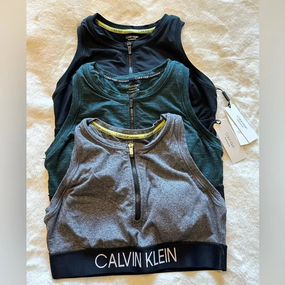 NWT Calvin Performance Front Zip Sports Bras Size LRG