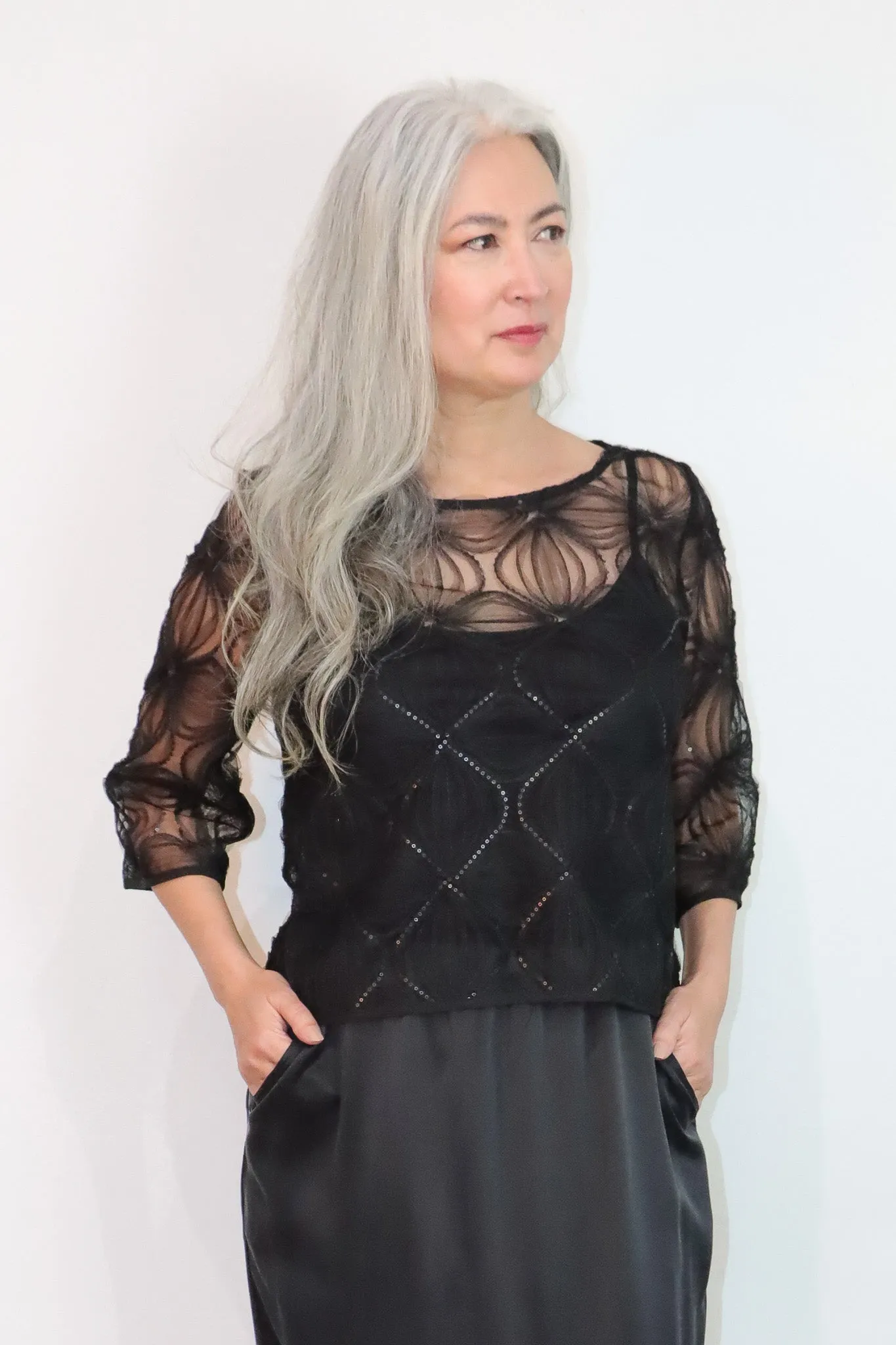 NY 77 Design Blondie Top