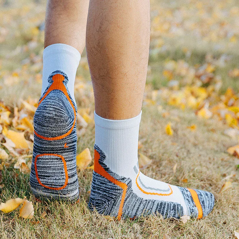 Premium Outdoor Sports Socks for Men – Hiking, Running, Cycling & Basketball – Anti-Slip Thermal Socks for Winter & All Seasons – Comfortable, Durable, Multi-Use, EU 39-46