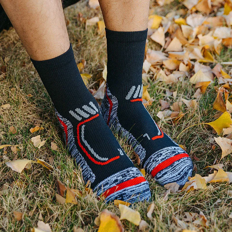 Premium Outdoor Sports Socks for Men – Hiking, Running, Cycling & Basketball – Anti-Slip Thermal Socks for Winter & All Seasons – Comfortable, Durable, Multi-Use, EU 39-46