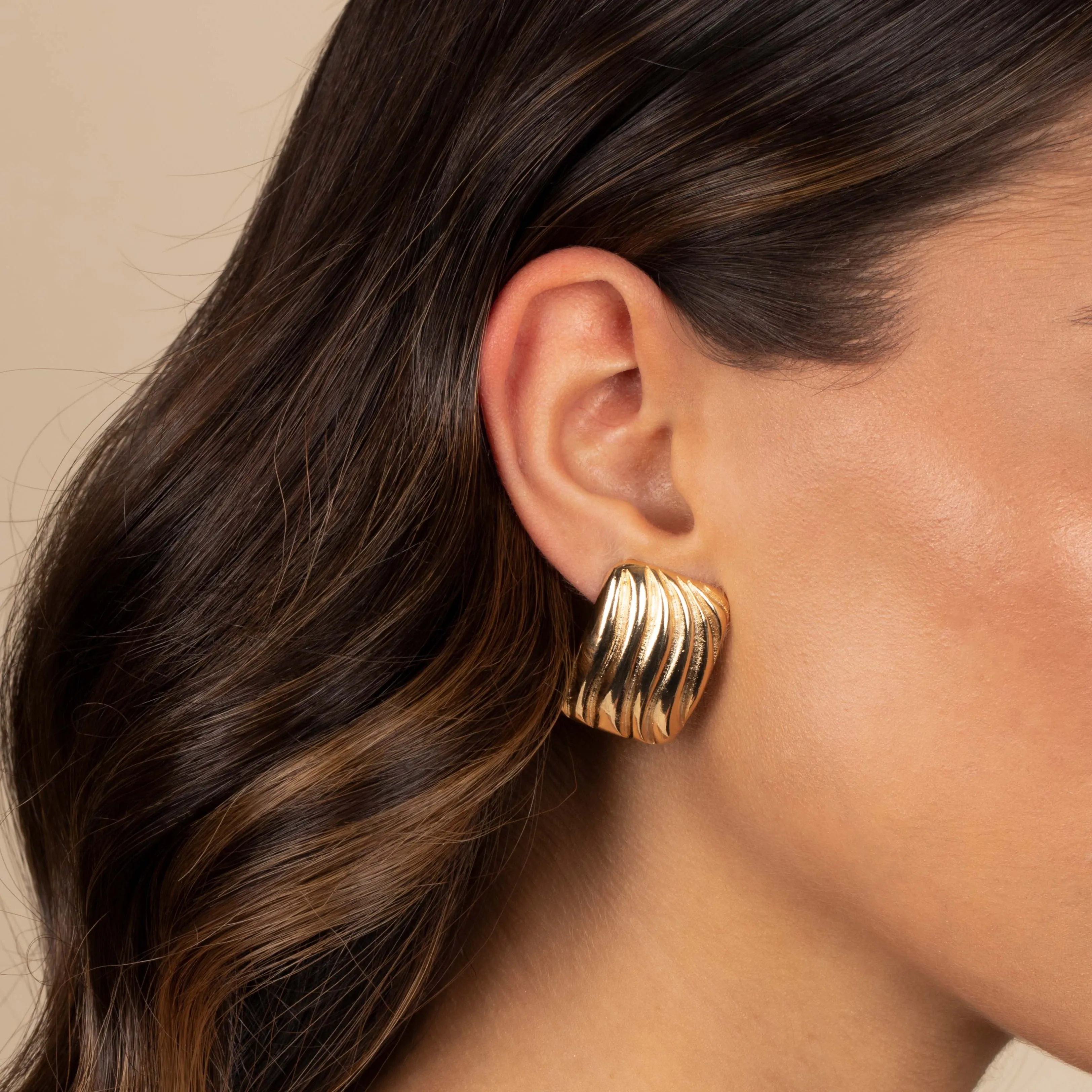 Puffy Ridged On The Ear Stud Earring