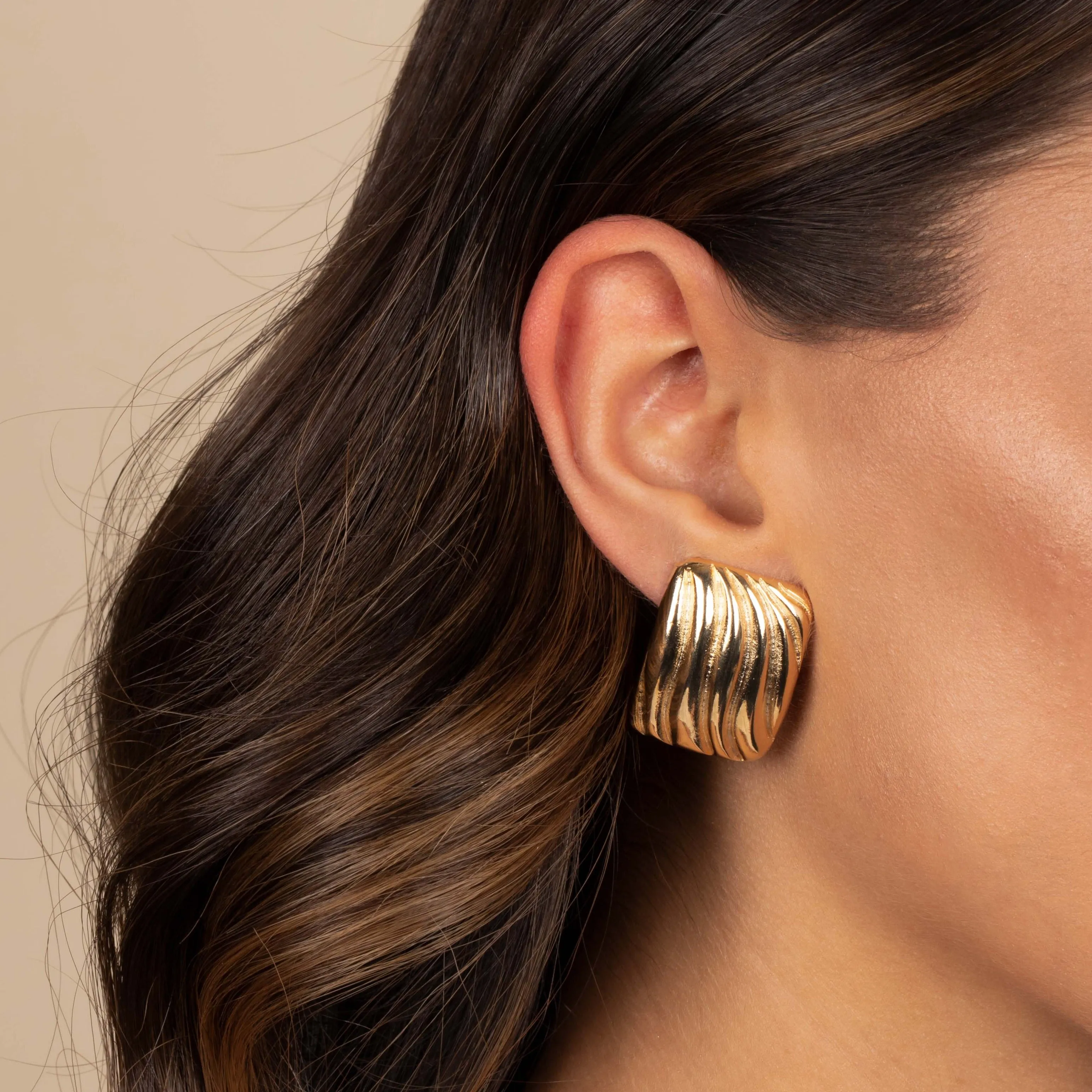 Puffy Ridged On The Ear Stud Earring