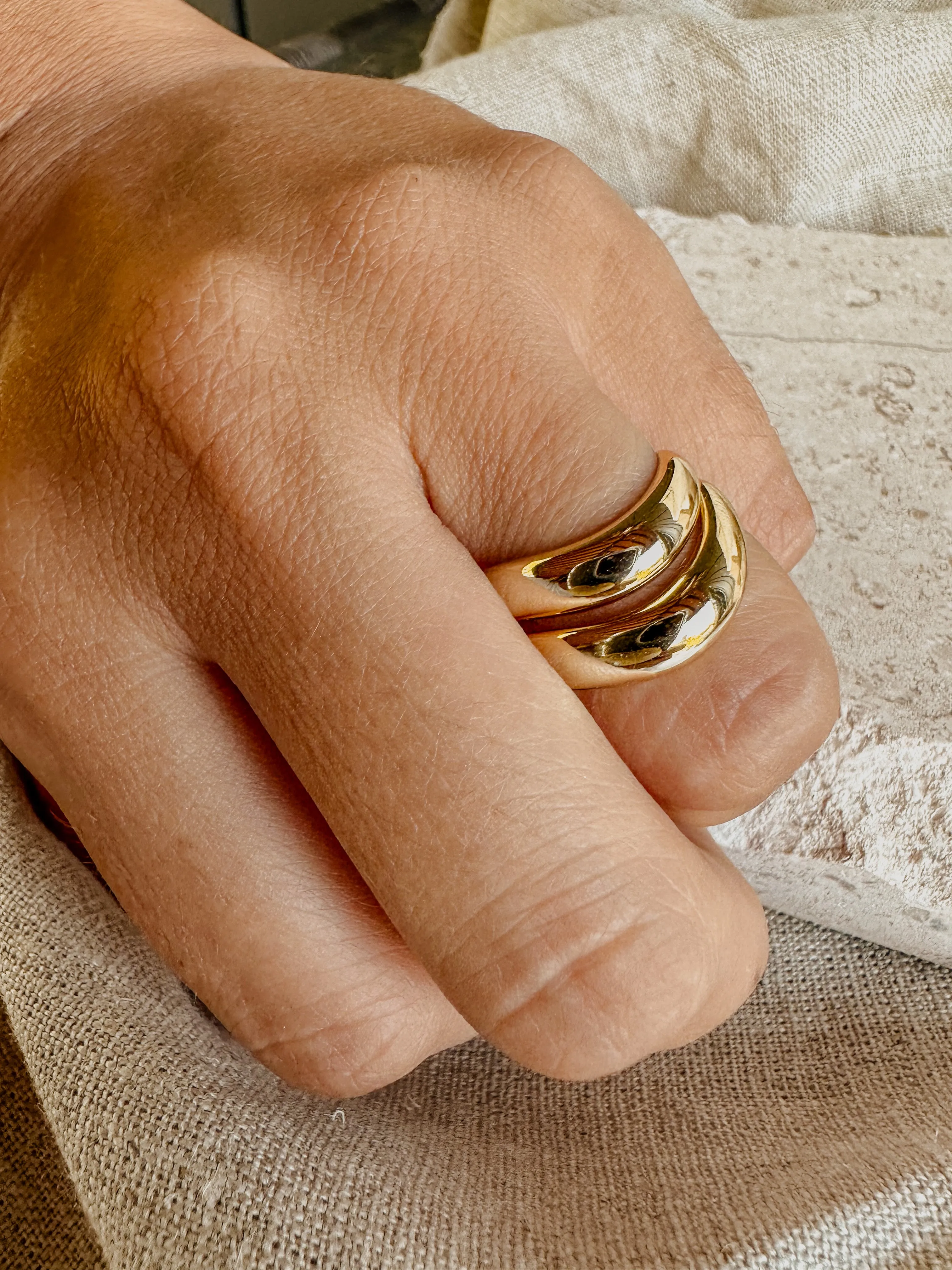 Ride the Wave Ring