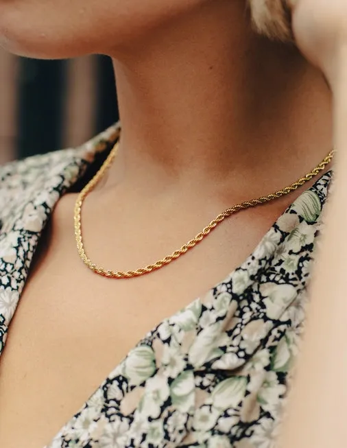Rope Twist Chain Necklace  - Gold
