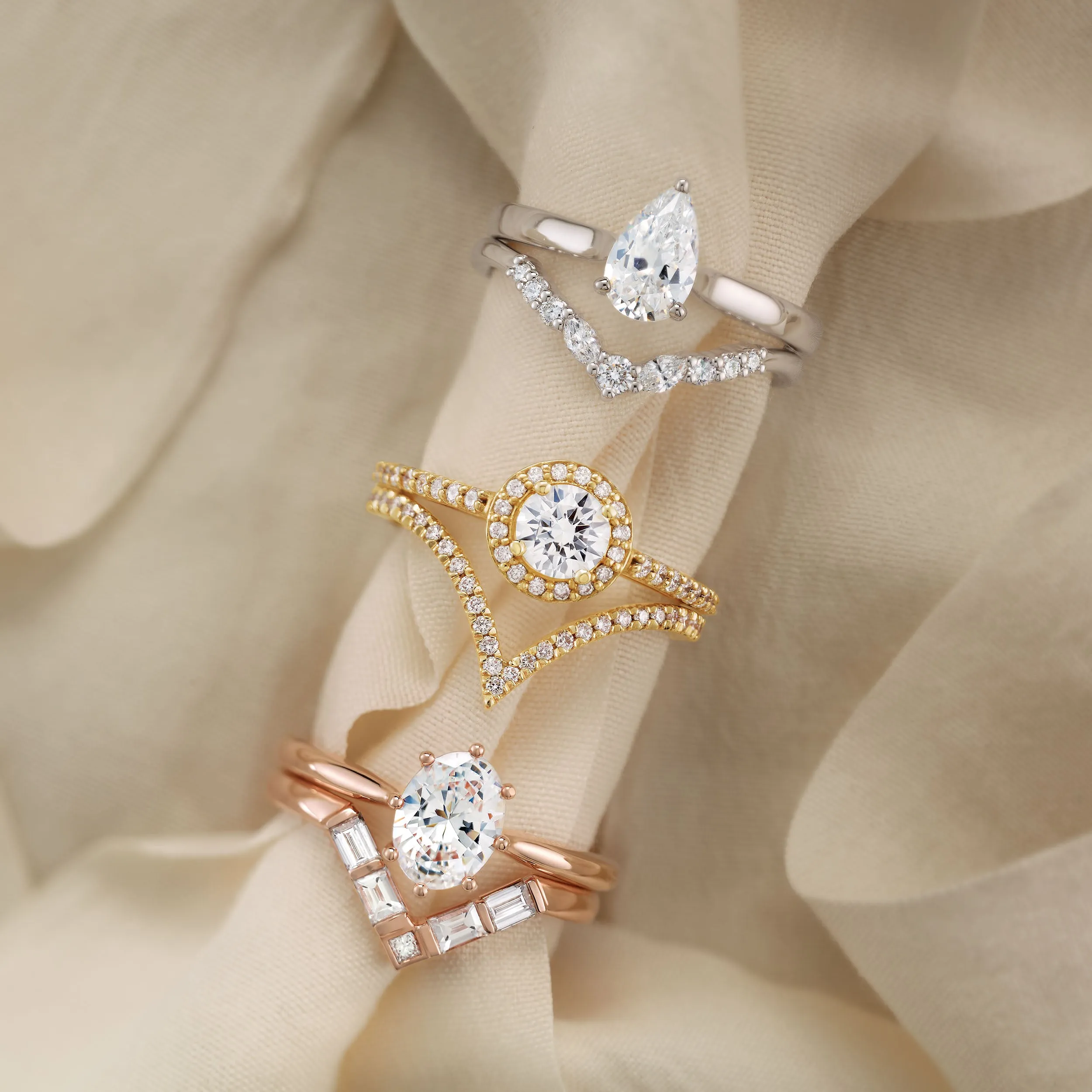 Round And Marquise Diamond Curved Band