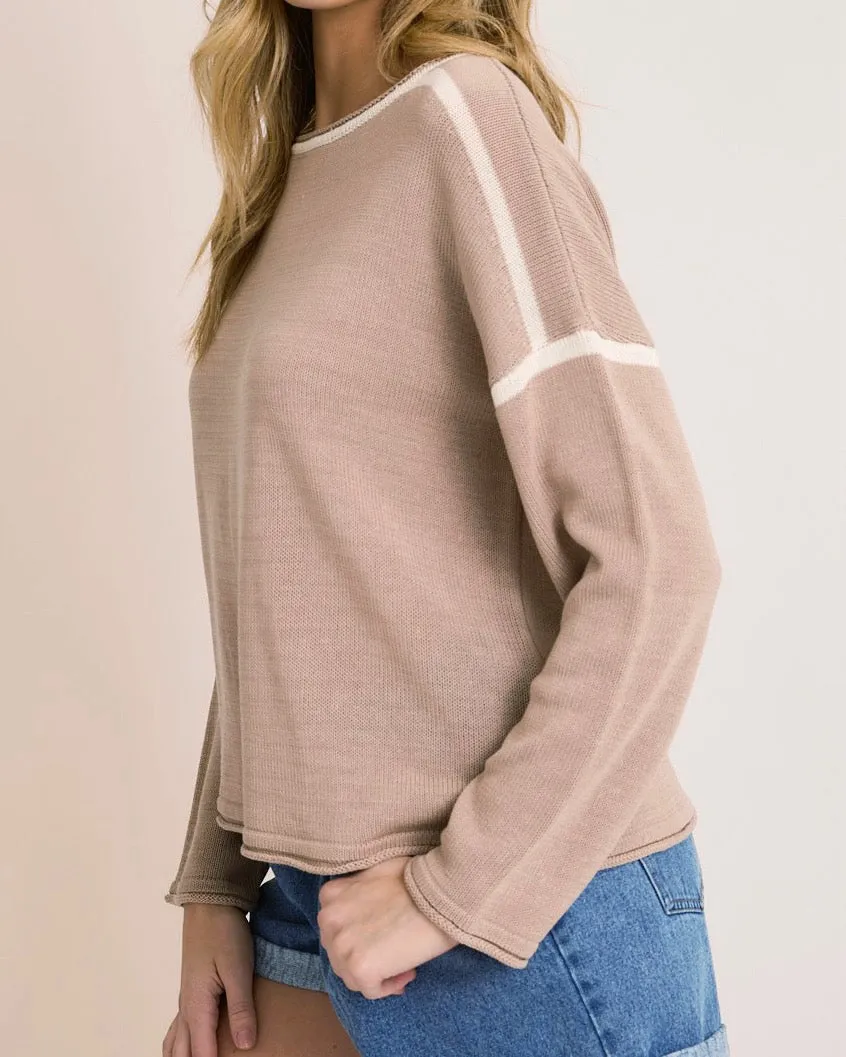 Round Neck Long Sleeve Color Contrast Sweater in Tan/Cream