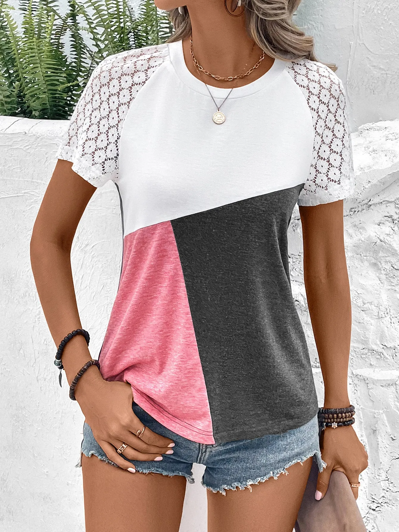 Tiffany Color Block Raglan Sleeve Round Neck Tee