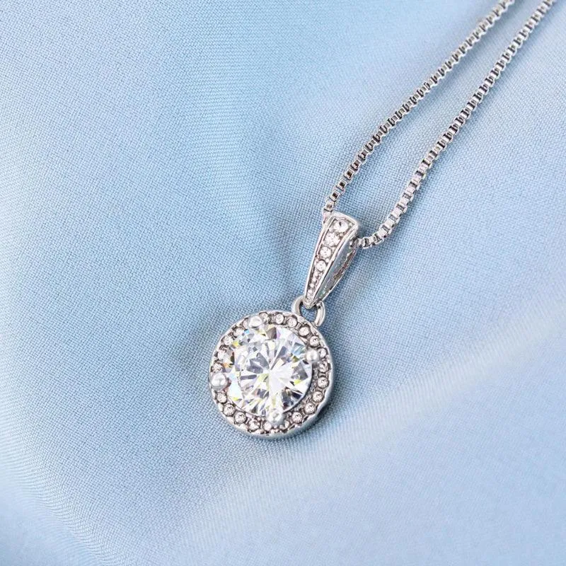 Timeless Design Stone Studded Necklace Gift Set For Daughter