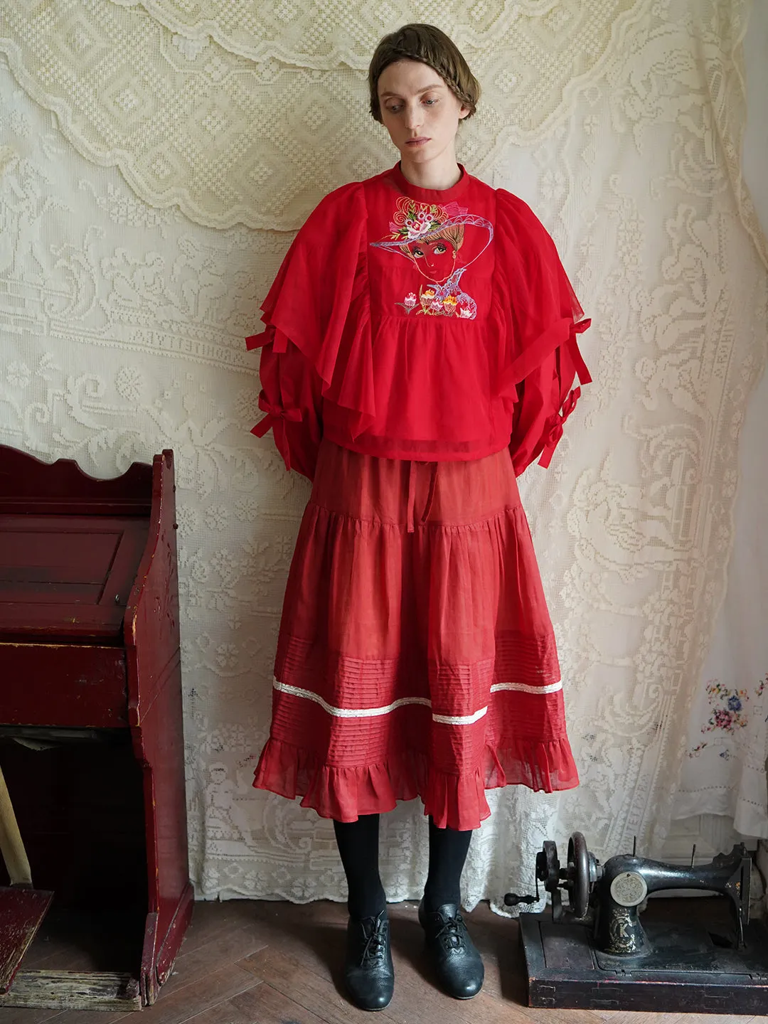 Unlogical Poem Retro Elegant Embroidered Mesh Top